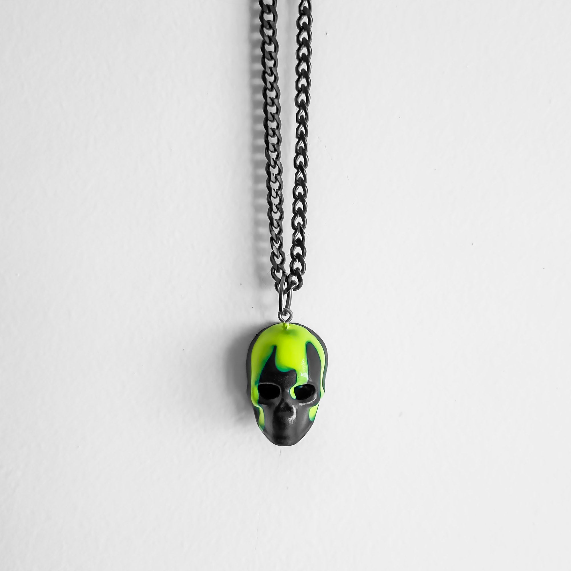 POLISHED DARK SKULL