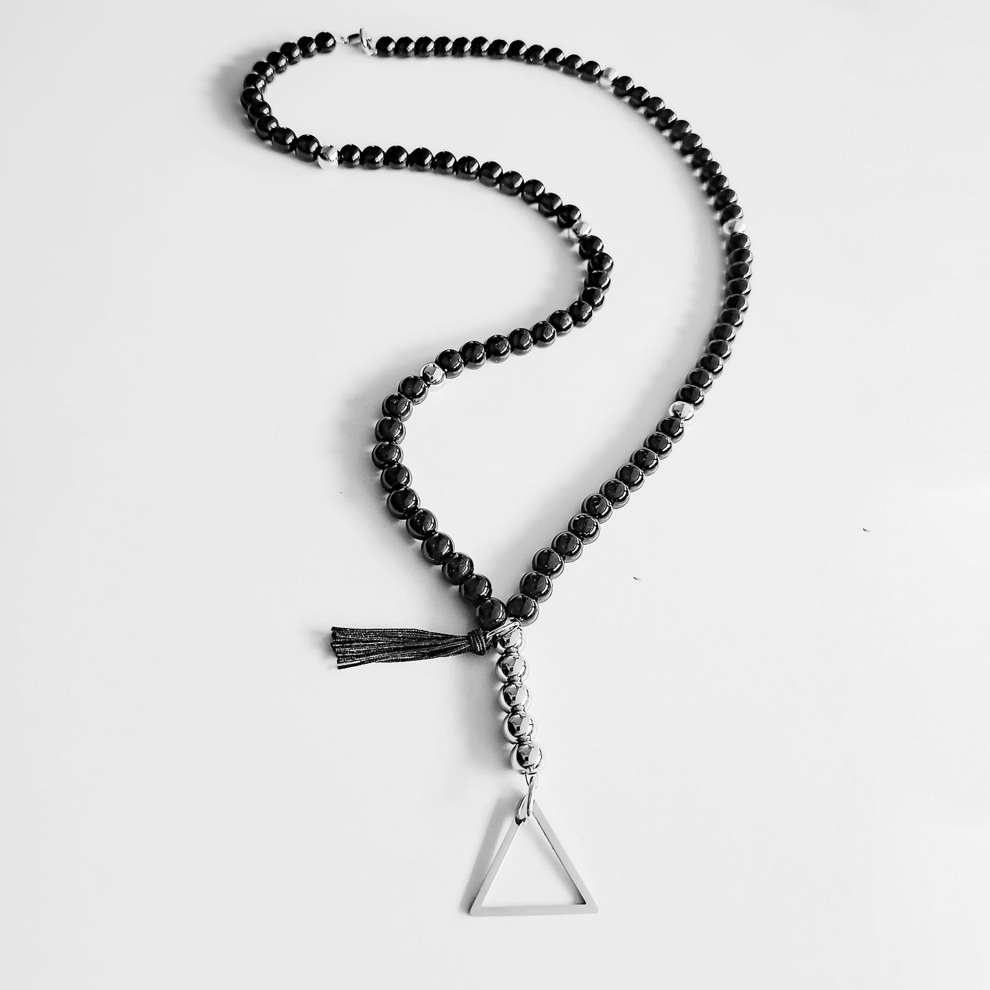 COLLAR ONIX CON TRIANGULO ACERO