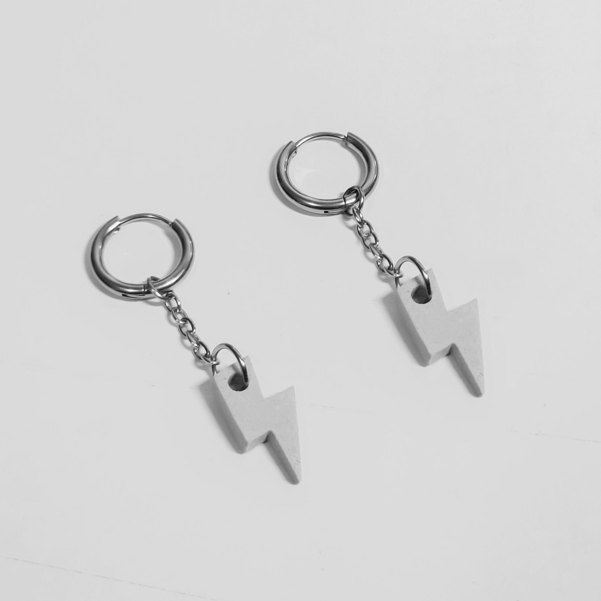 THUNDERS EARRING
