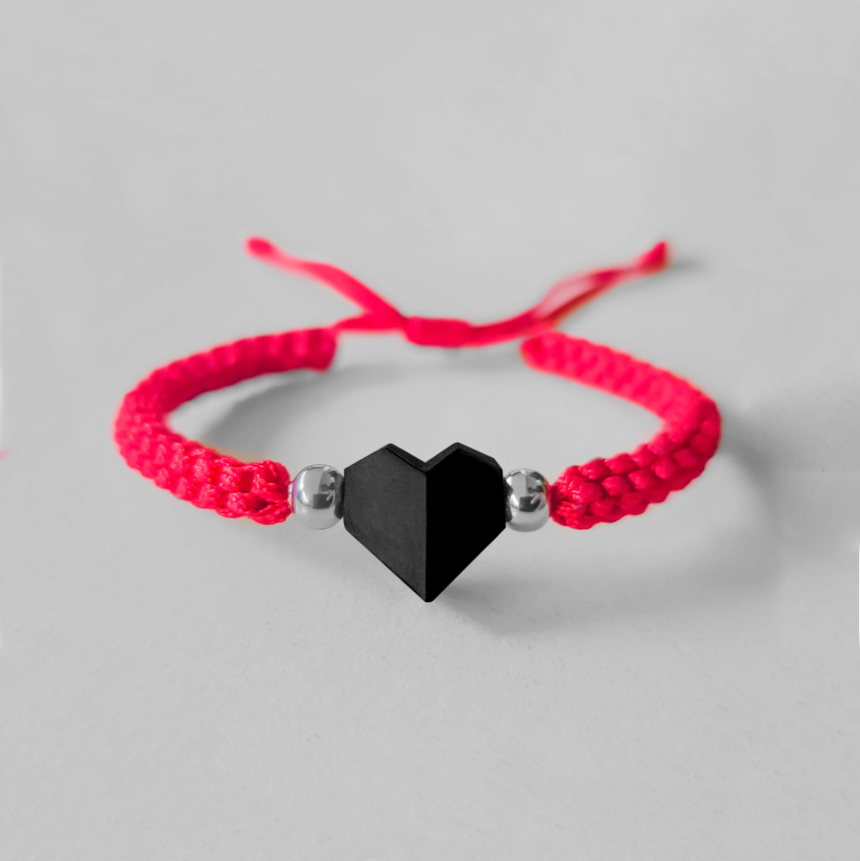 TINY RED DARK LOVE