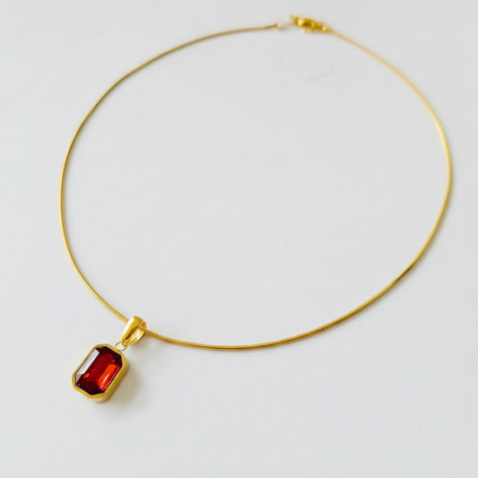 SQUARE GOLDEN RED CRYSTAL