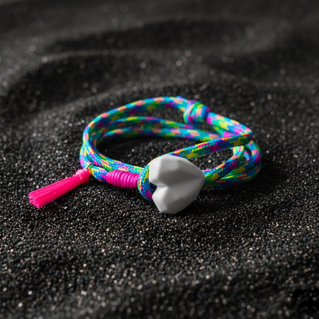 PULSERA CORAZON CONCRETO CORDON CANDY