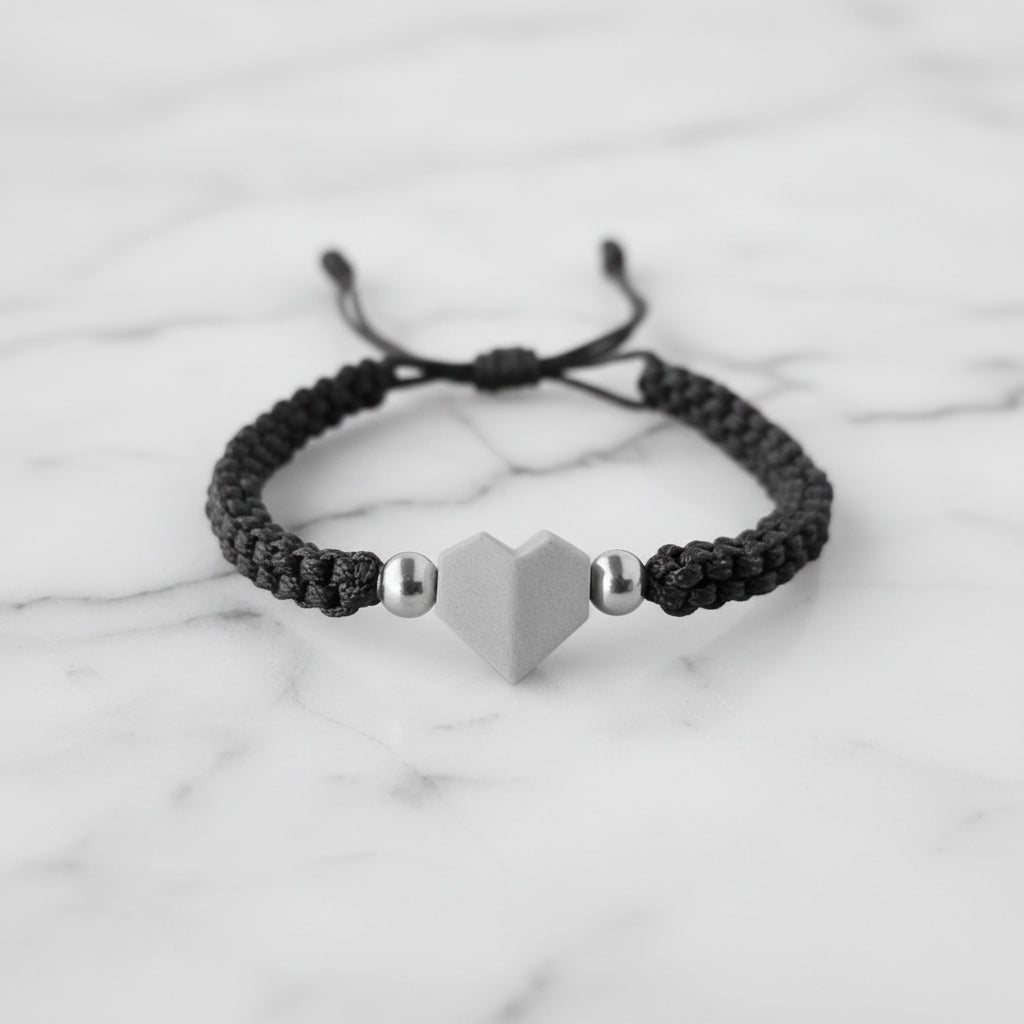TINY BLACK LOVE