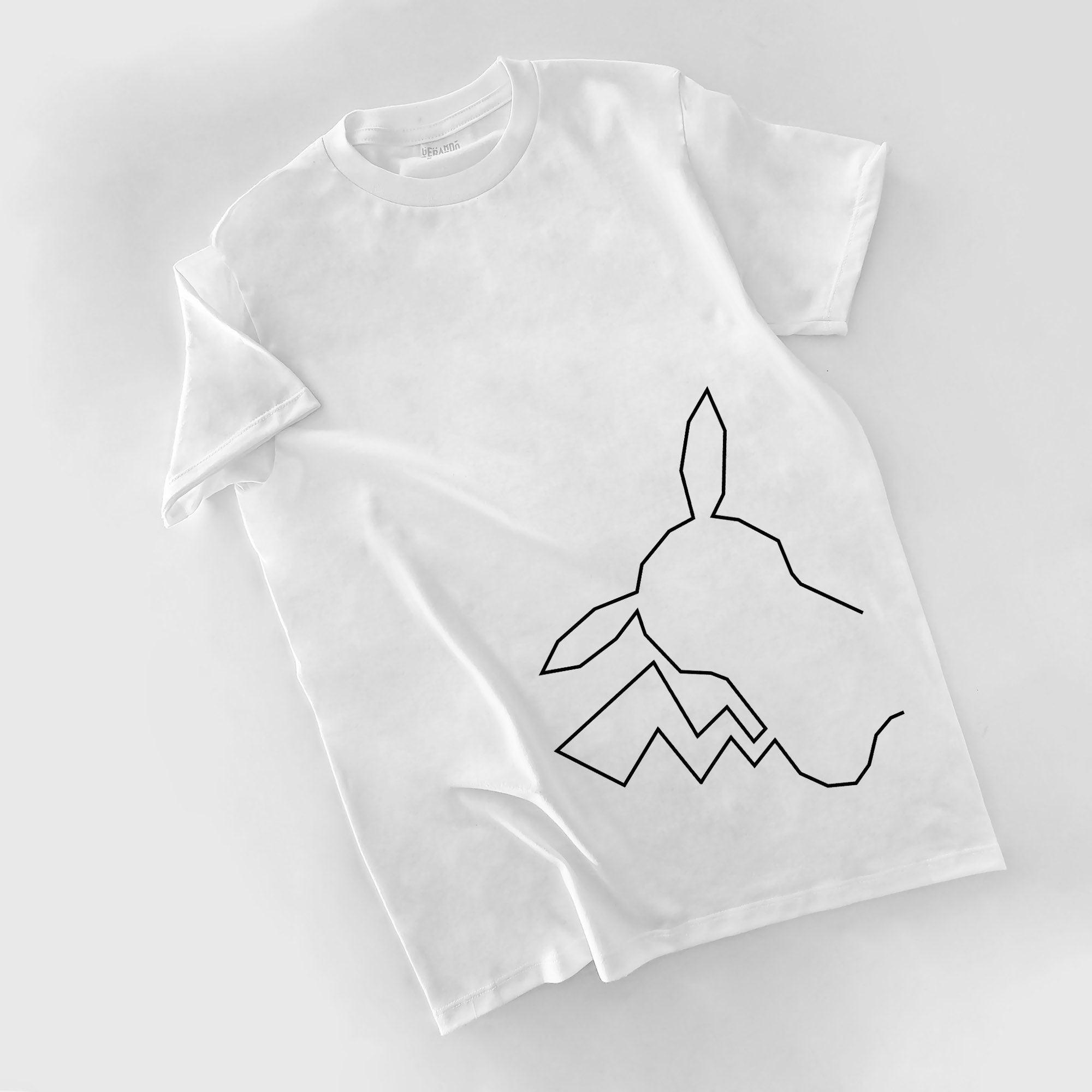 PIKA BLACK TEE