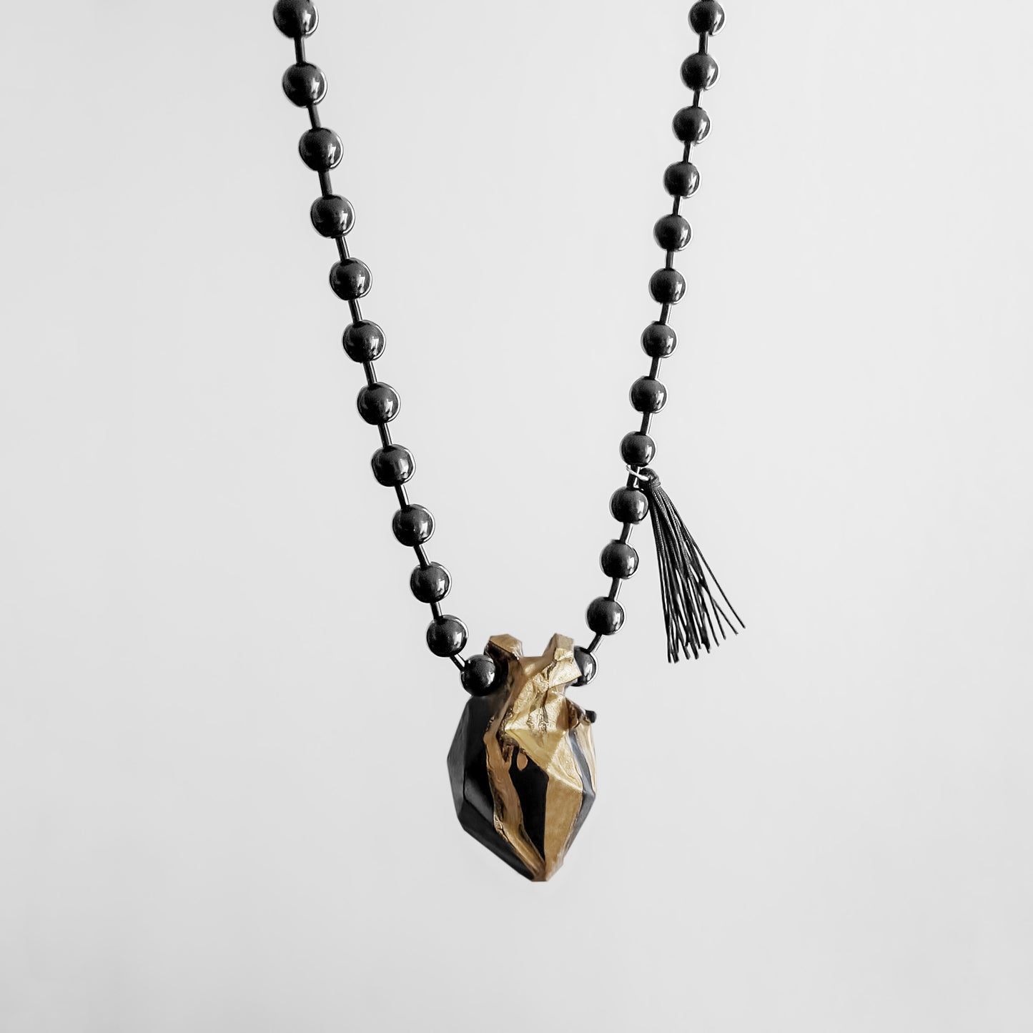 DARK HEART STONE NECKLACE