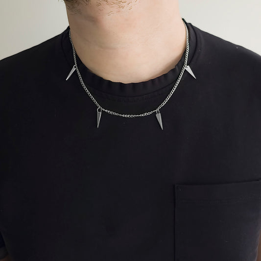 SPIKES NECKLACE