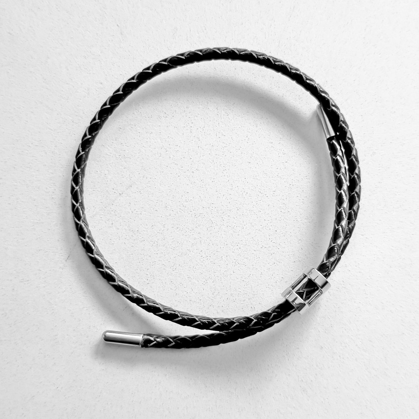 BASIC LEATHER BRACELET