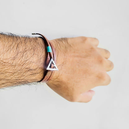 LEATHER STEEL TRIANGLE