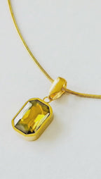 SQUARE GOLDEN CRYSTAL