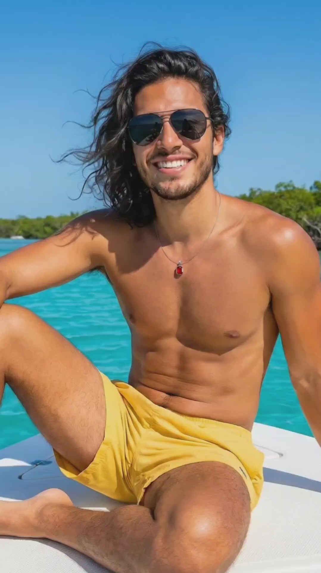 SQUARE STEEL RED CRYSTAL