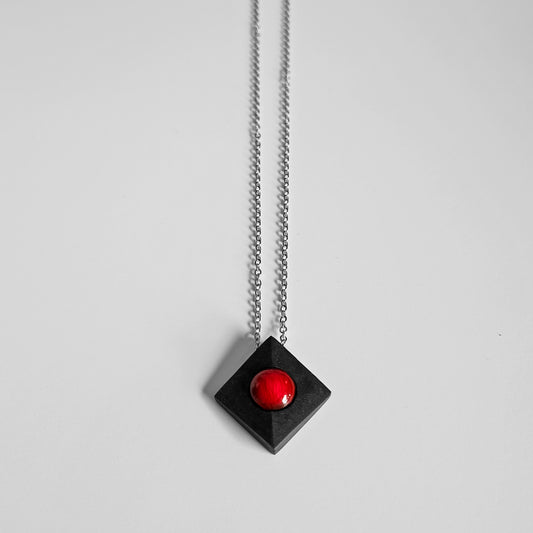 LOVE SQUARE NECKLACE